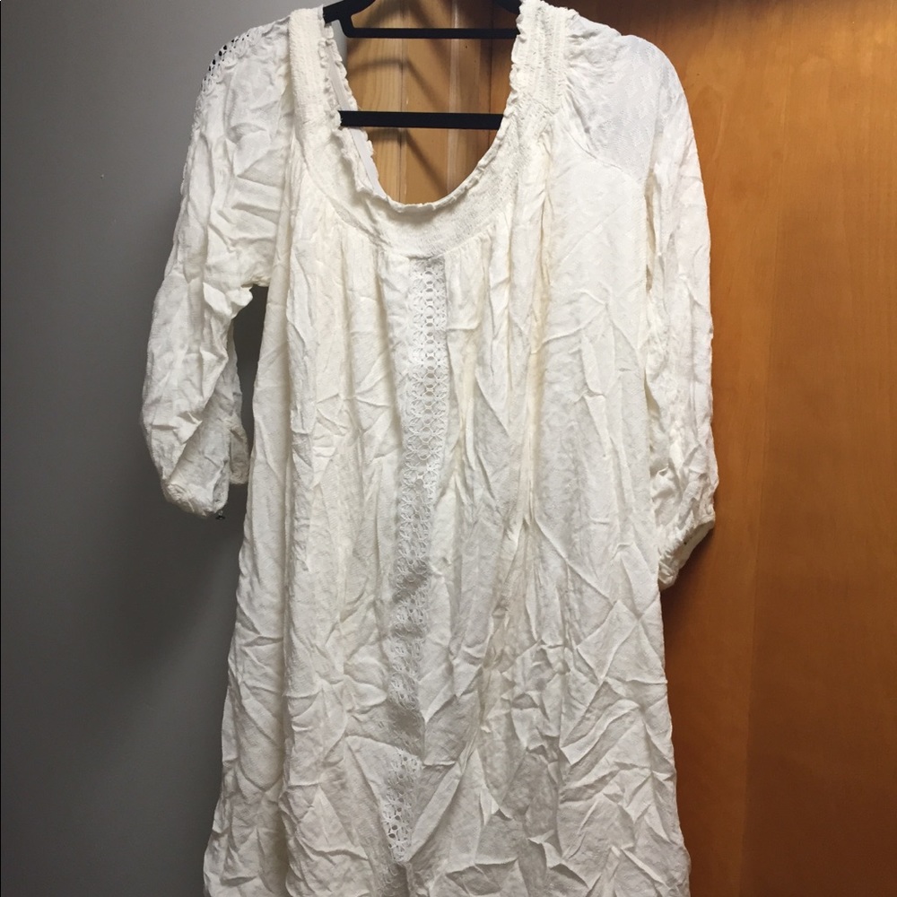 Long sleeve dress only wore once